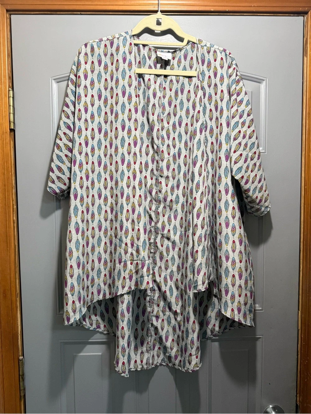 Colorful feathers shawl by LuLaRoe size small (oversized)